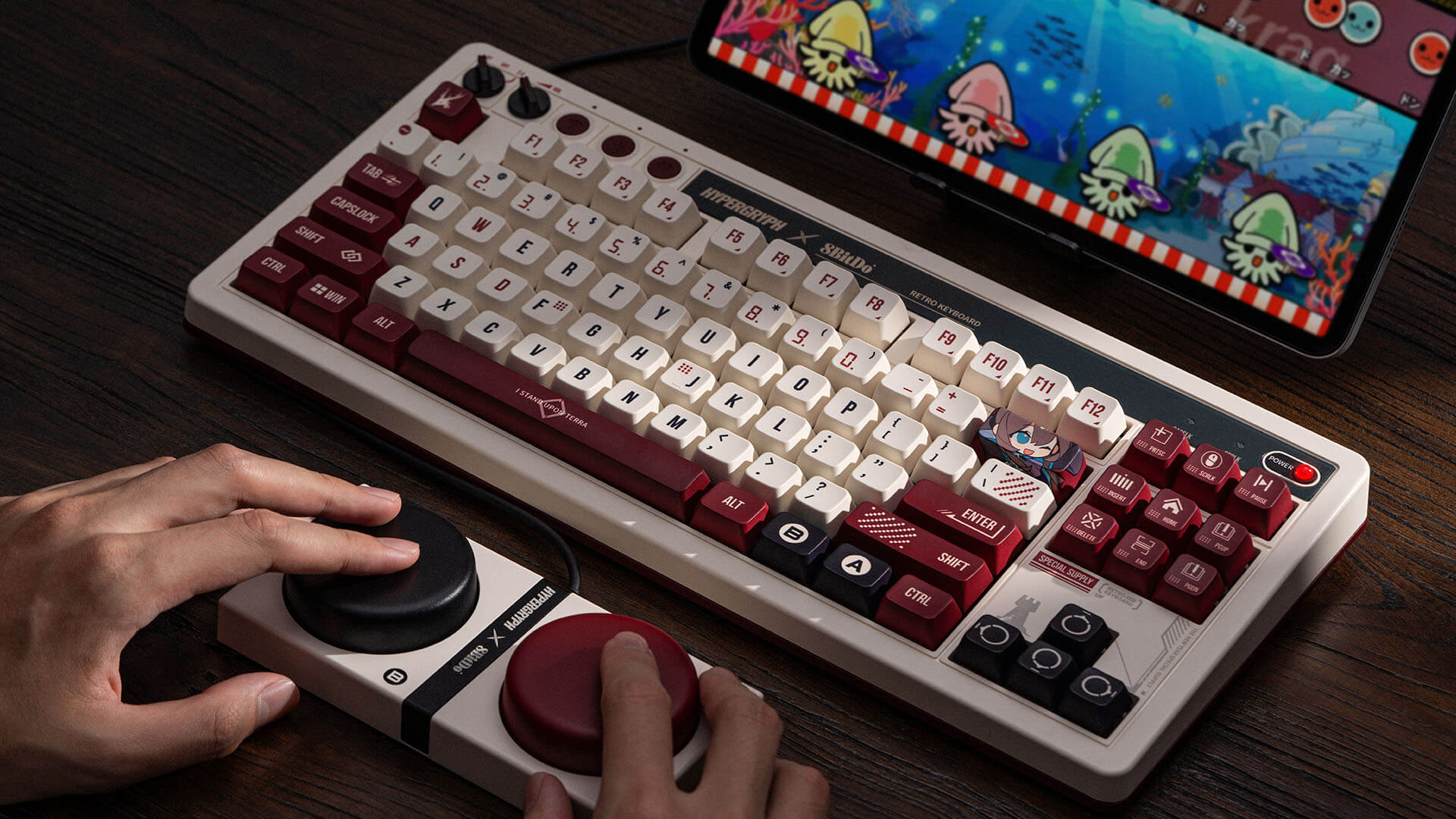 鹰角网络联名版