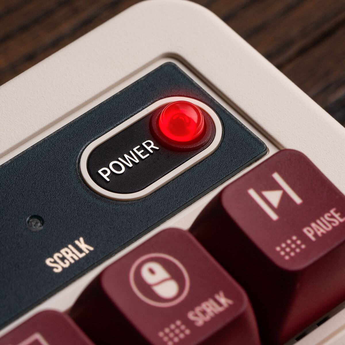 鹰角网络联名版