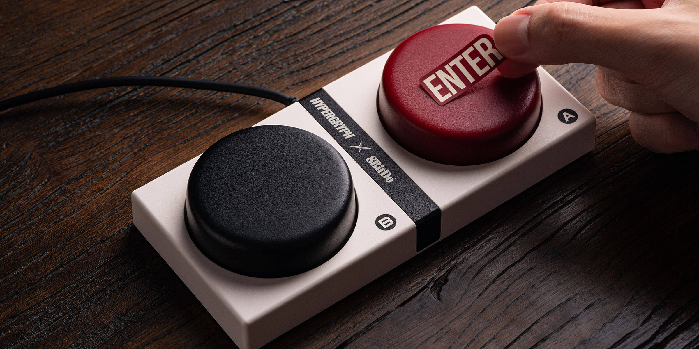 鹰角网络联名版